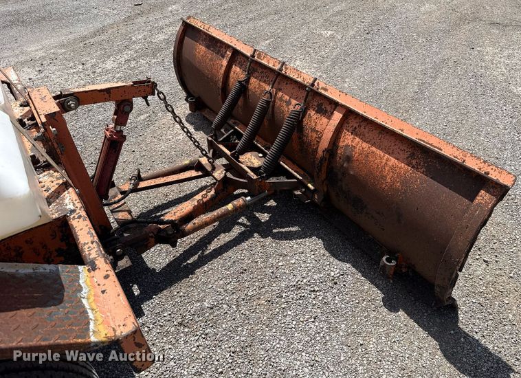 image for item EJ4673 2004 Broce RJ 350 broom