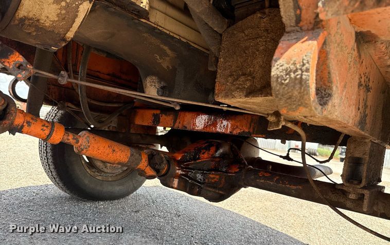 image for item EJ4673 2004 Broce RJ 350 broom