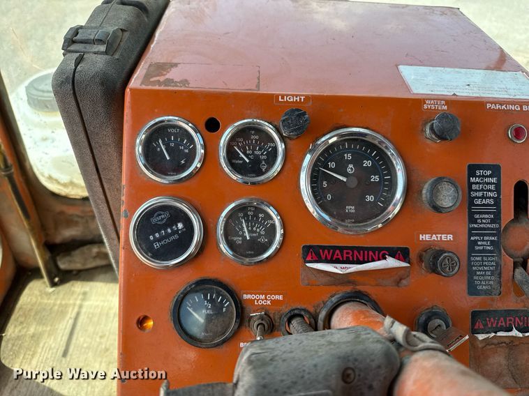 image for item EJ4673 2004 Broce RJ 350 broom