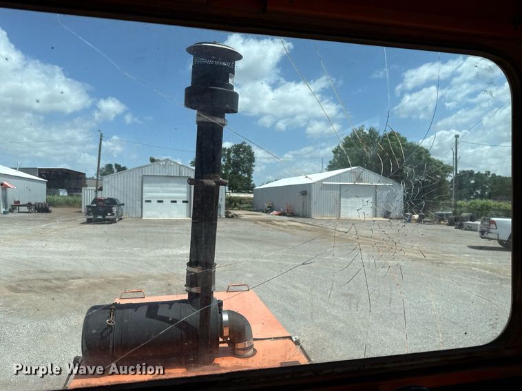 image for item EJ4673 2004 Broce RJ 350 broom