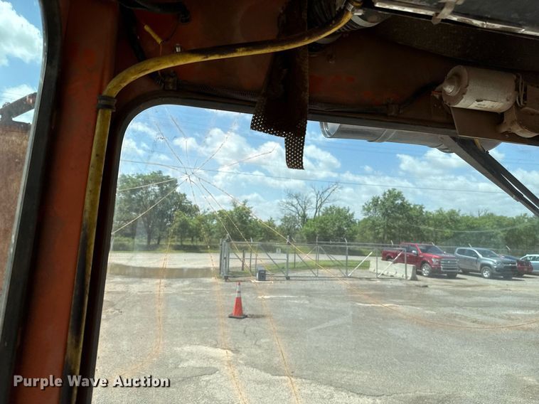 image for item EJ4673 2004 Broce RJ 350 broom