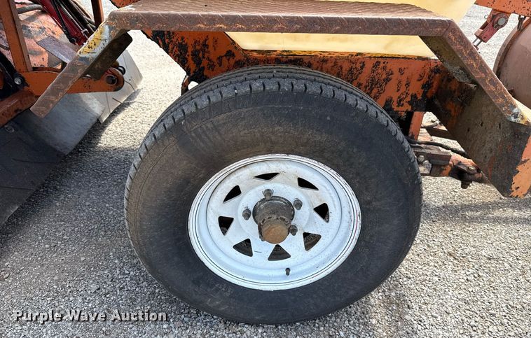 image for item EJ4673 2004 Broce RJ 350 broom