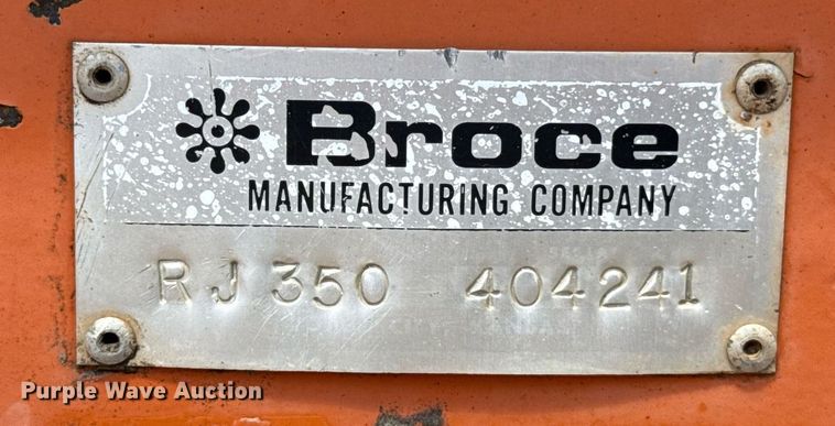 image for item EJ4673 2004 Broce RJ 350 broom