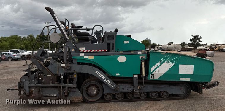 image for item EJ4676 2010 Vogele Vision 5200-2 paver