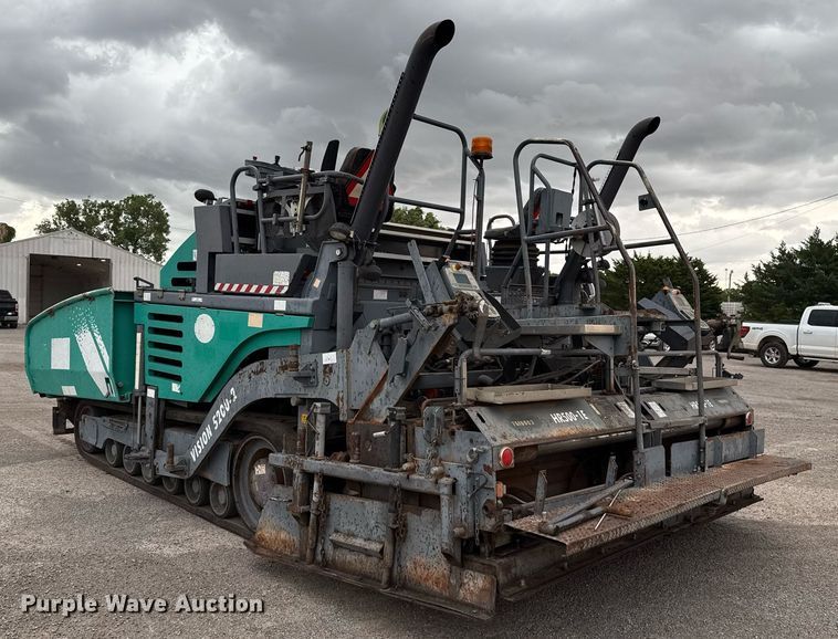 image for item EJ4676 2010 Vogele Vision 5200-2 paver
