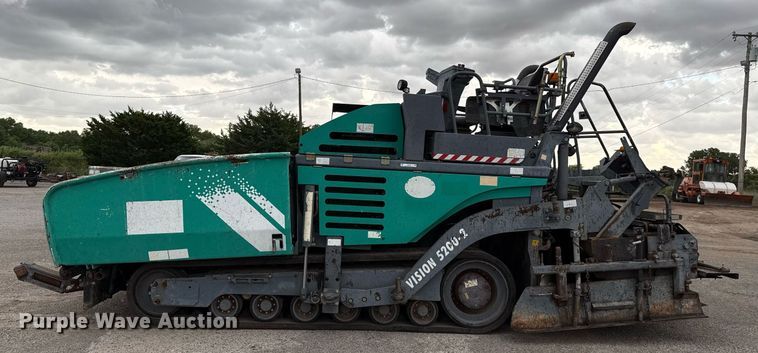 image for item EJ4676 2010 Vogele Vision 5200-2 paver