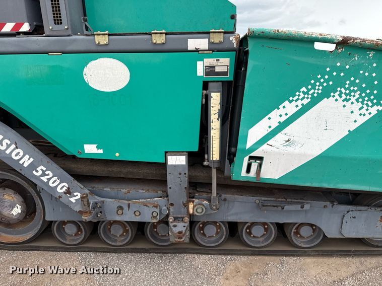 image for item EJ4676 2010 Vogele Vision 5200-2 paver