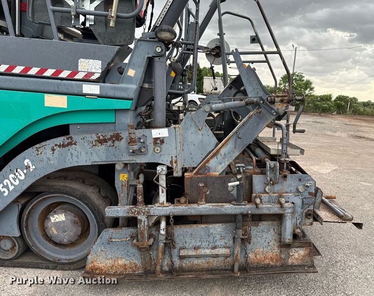 image for item EJ4676 2010 Vogele Vision 5200-2 paver