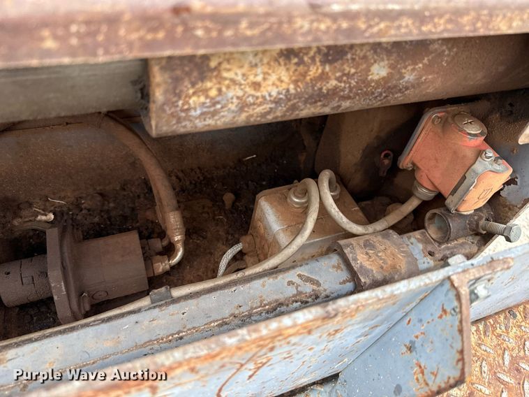 image for item EJ4676 2010 Vogele Vision 5200-2 paver