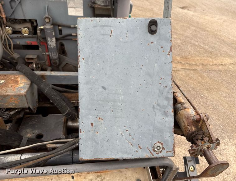 image for item EJ4676 2010 Vogele Vision 5200-2 paver