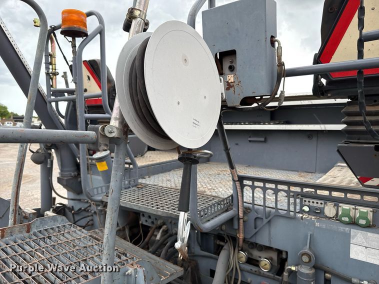 image for item EJ4676 2010 Vogele Vision 5200-2 paver