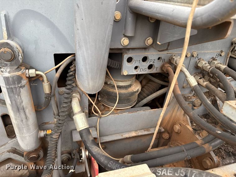 image for item EJ4676 2010 Vogele Vision 5200-2 paver