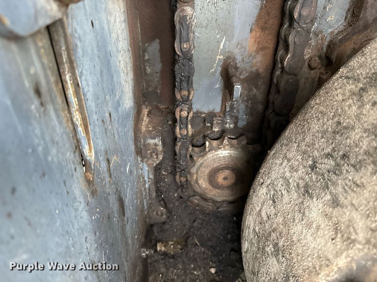 image for item EJ4676 2010 Vogele Vision 5200-2 paver