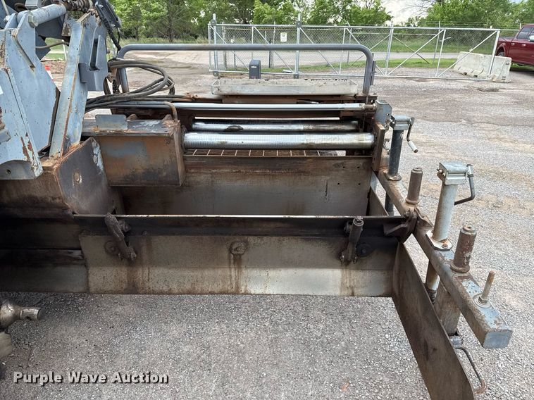 image for item EJ4676 2010 Vogele Vision 5200-2 paver