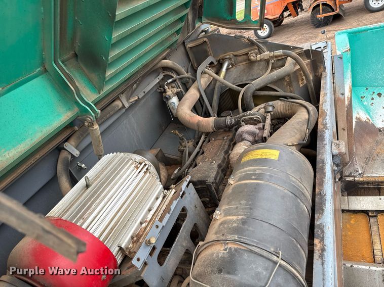 image for item EJ4676 2010 Vogele Vision 5200-2 paver