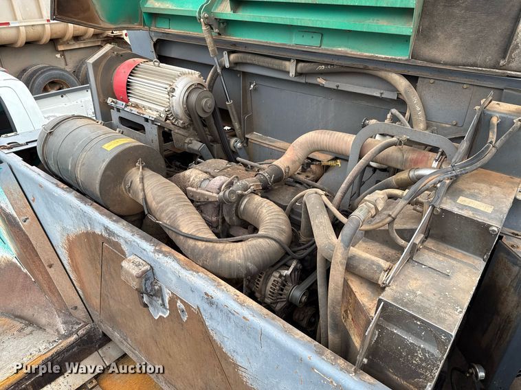 image for item EJ4676 2010 Vogele Vision 5200-2 paver