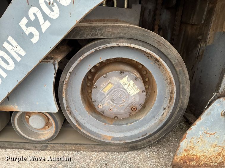 image for item EJ4676 2010 Vogele Vision 5200-2 paver