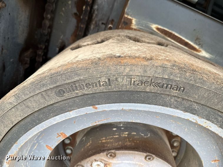 image for item EJ4676 2010 Vogele Vision 5200-2 paver