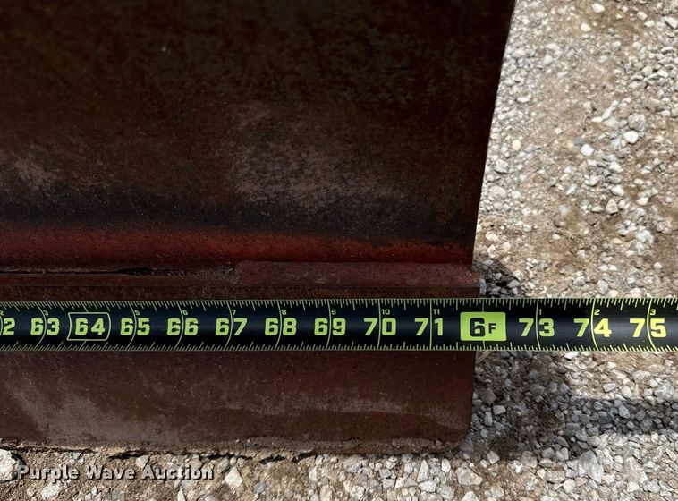 image for item EJ4680 1995 Ditch Witch 7610DD rock saw