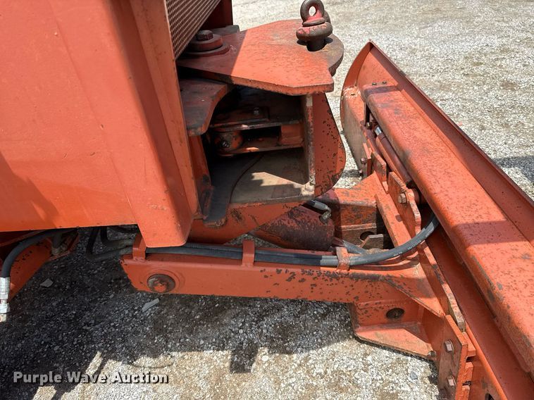 image for item EJ4680 1995 Ditch Witch 7610DD rock saw