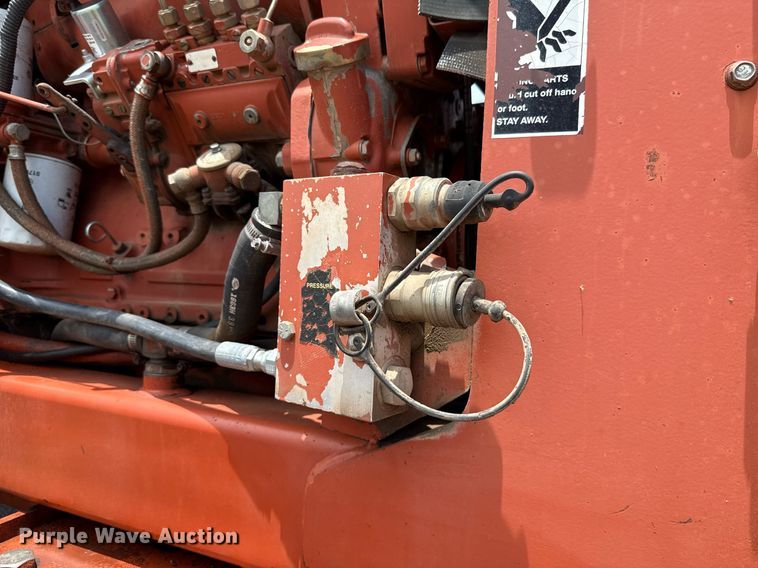 image for item EJ4680 1995 Ditch Witch 7610DD rock saw