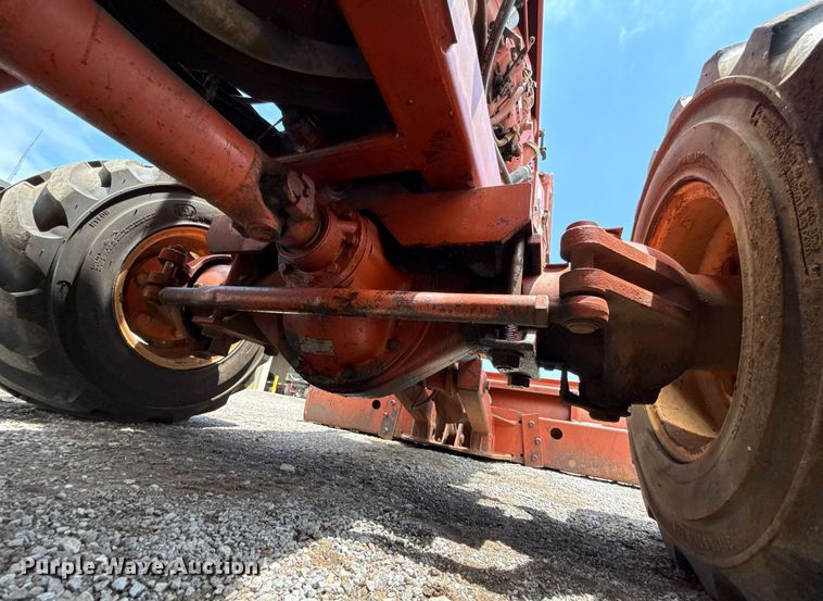 image for item EJ4680 1995 Ditch Witch 7610DD rock saw