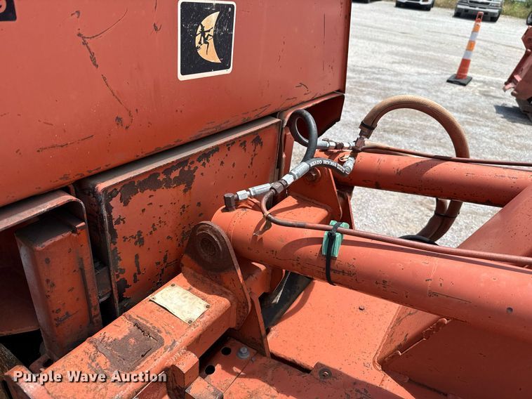 image for item EJ4680 1995 Ditch Witch 7610DD rock saw