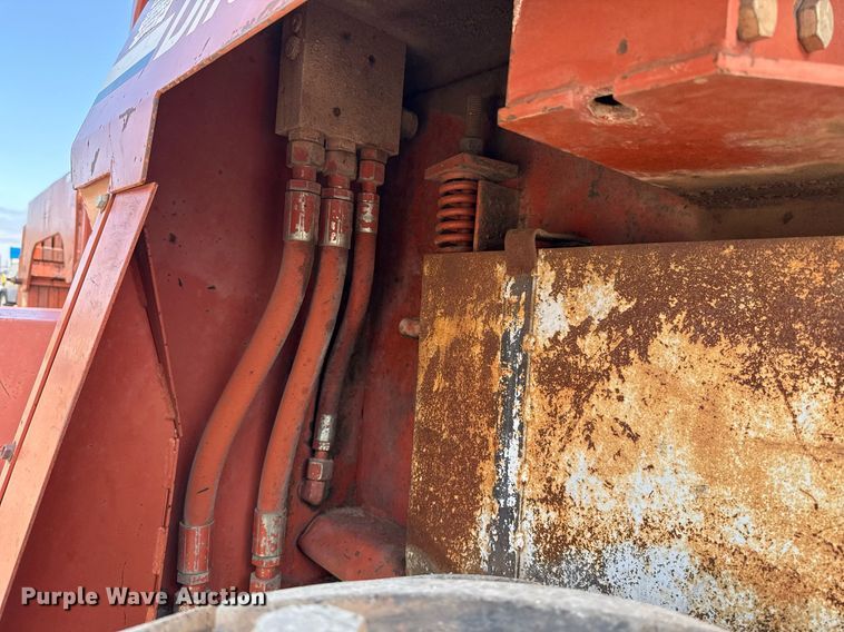 image for item EJ4680 1995 Ditch Witch 7610DD rock saw