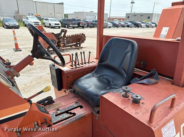 image for item EJ4680 1995 Ditch Witch 7610DD rock saw