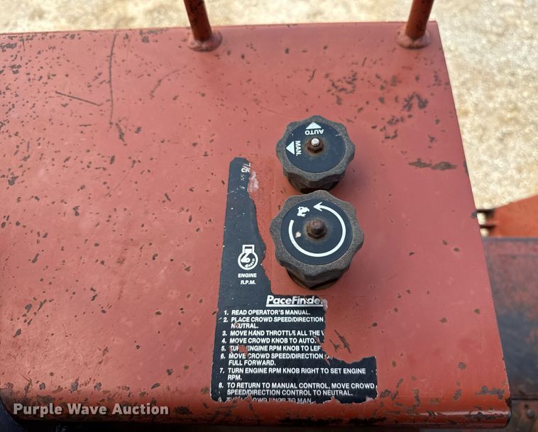 image for item EJ4680 1995 Ditch Witch 7610DD rock saw