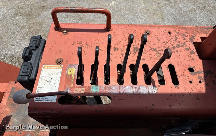 image for item EJ4680 1995 Ditch Witch 7610DD rock saw