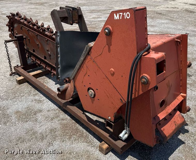 image for item EJ4680 1995 Ditch Witch 7610DD rock saw