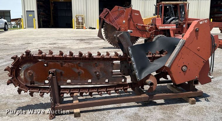 image for item EJ4680 1995 Ditch Witch 7610DD rock saw