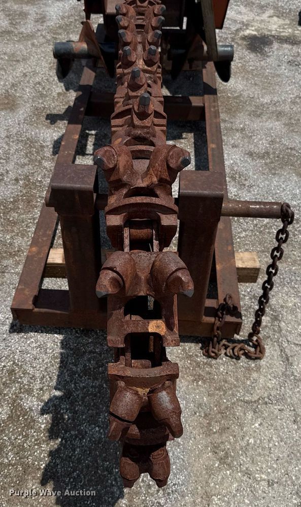 image for item EJ4680 1995 Ditch Witch 7610DD rock saw