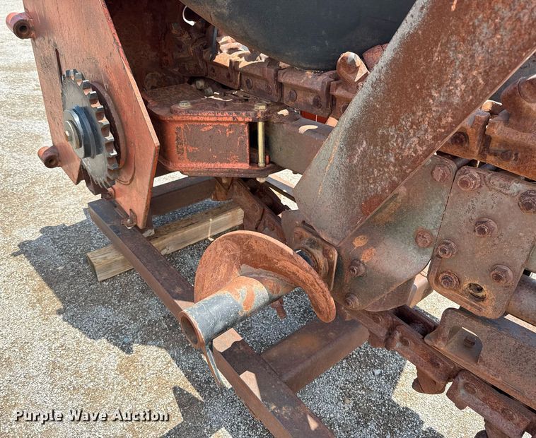 image for item EJ4680 1995 Ditch Witch 7610DD rock saw