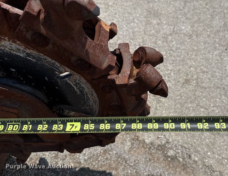 image for item EJ4680 1995 Ditch Witch 7610DD rock saw