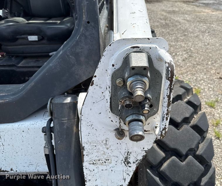 image for item EJ4699 2016 Bobcat S650 skid steer loader