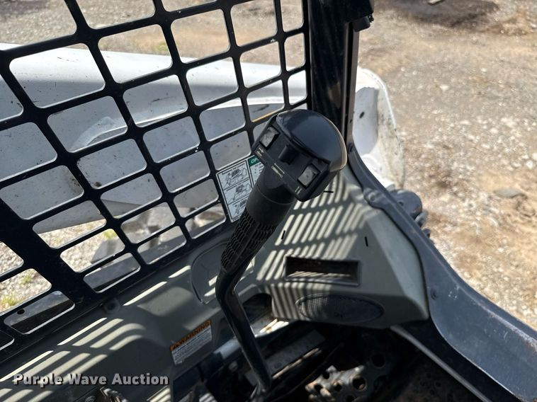 image for item EJ4699 2016 Bobcat S650 skid steer loader