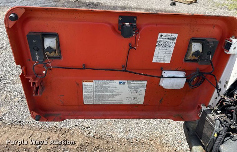 image for item EJ4699 2016 Bobcat S650 skid steer loader