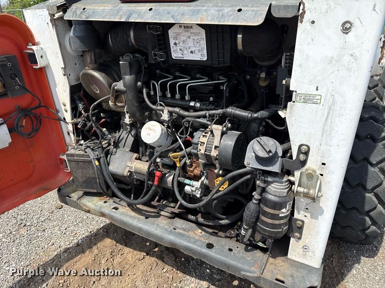 image for item EJ4699 2016 Bobcat S650 skid steer loader