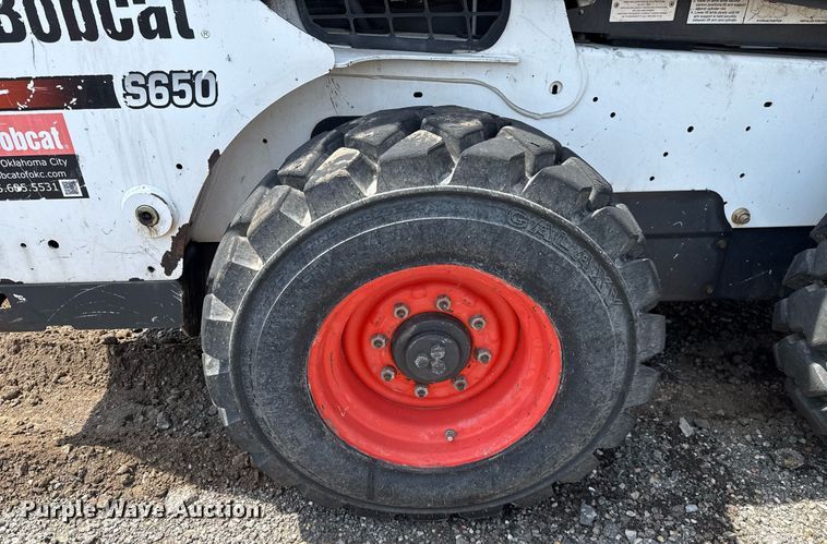 image for item EJ4699 2016 Bobcat S650 skid steer loader