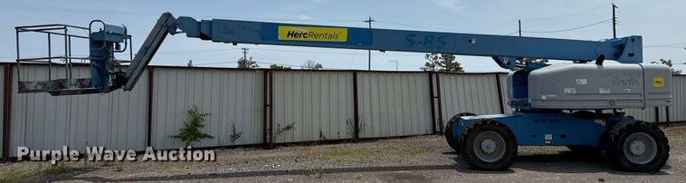 image for item EJ4700 2004 Genie S-85 boom lift