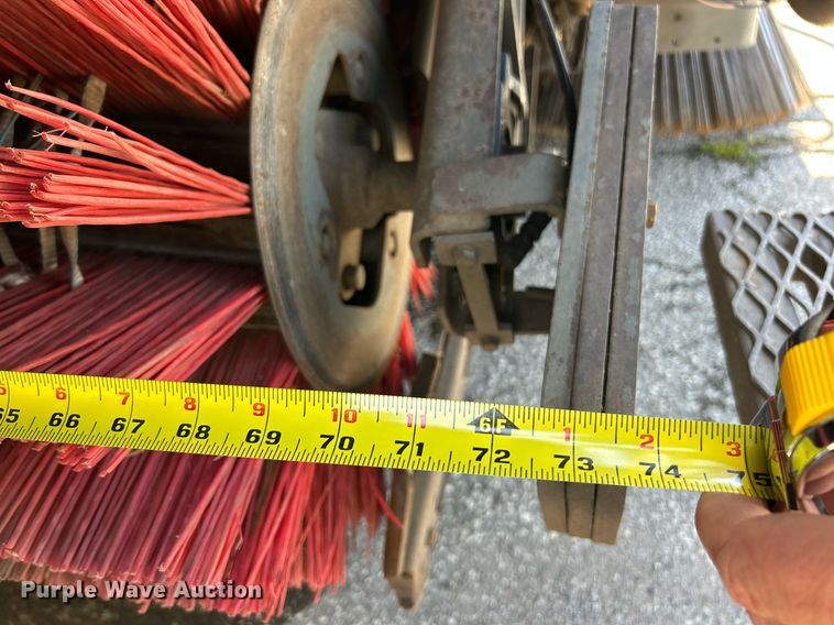 image for item EK8174 2009 Elgin Pelican NP street sweeper