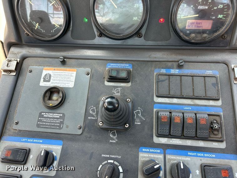 image for item EK8174 2009 Elgin Pelican NP street sweeper