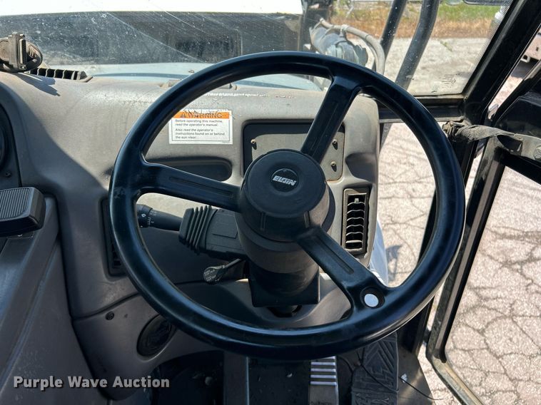 image for item EK8174 2009 Elgin Pelican NP street sweeper