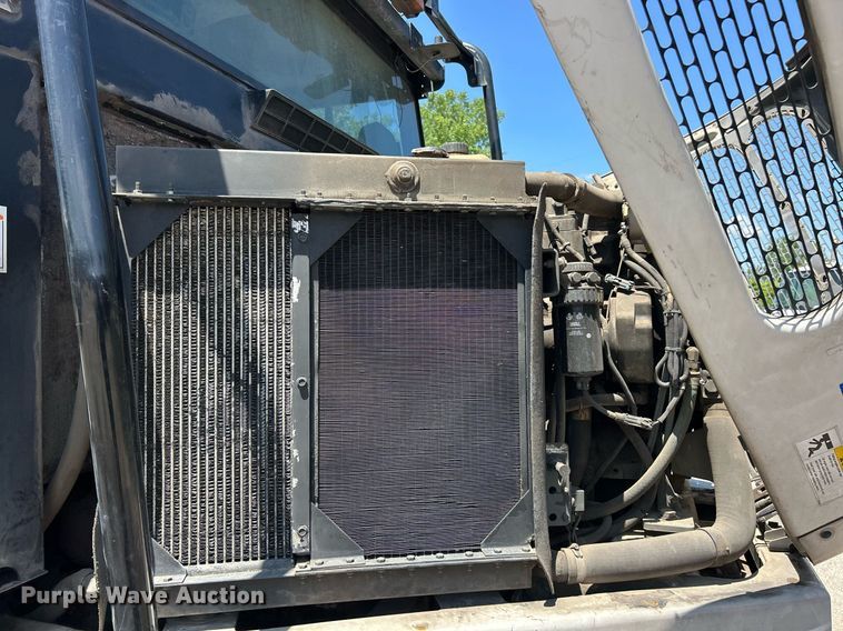 image for item EK8174 2009 Elgin Pelican NP street sweeper