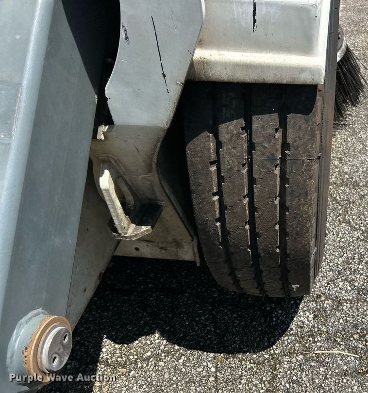 image for item EK8174 2009 Elgin Pelican NP street sweeper