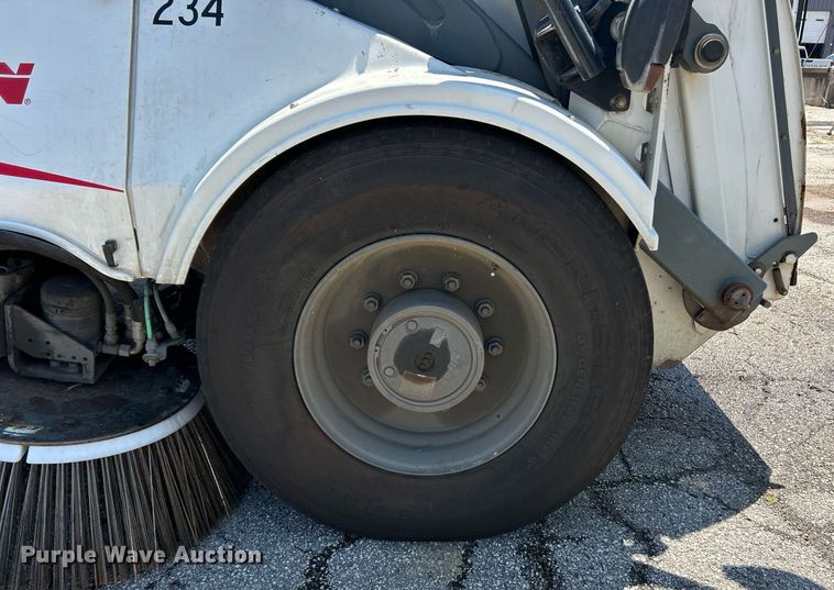 image for item EK8174 2009 Elgin Pelican NP street sweeper