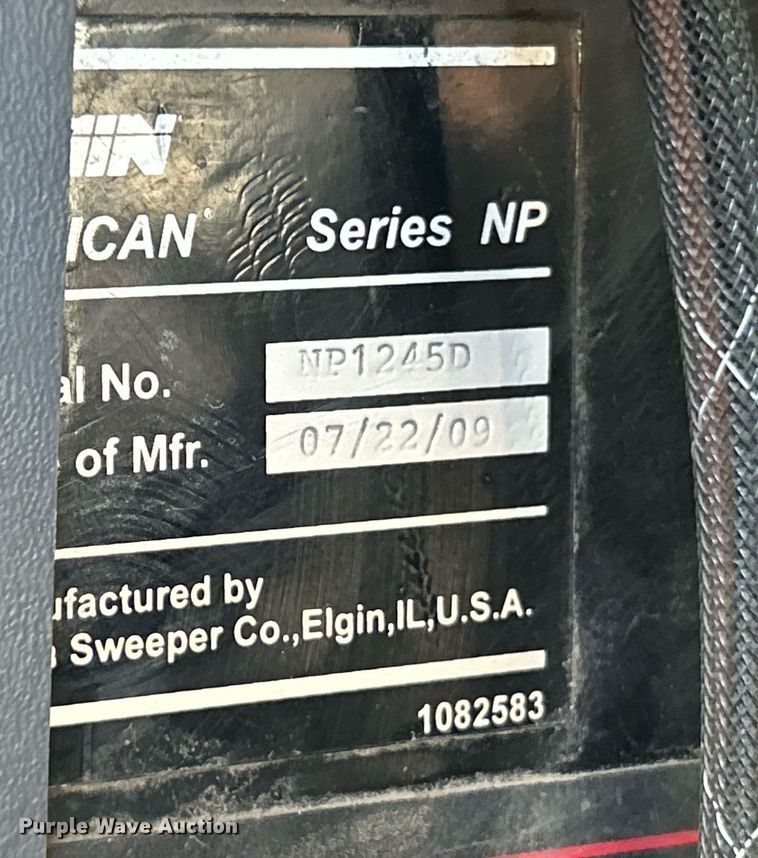 image for item EK8174 2009 Elgin Pelican NP street sweeper