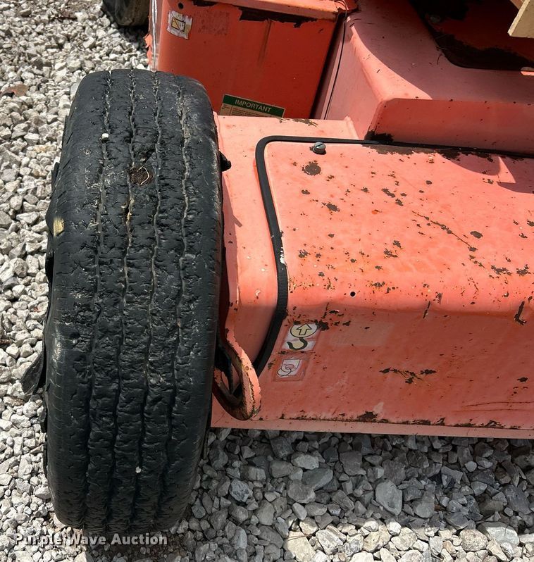 image for item EK8185 JLG 45 boom lift